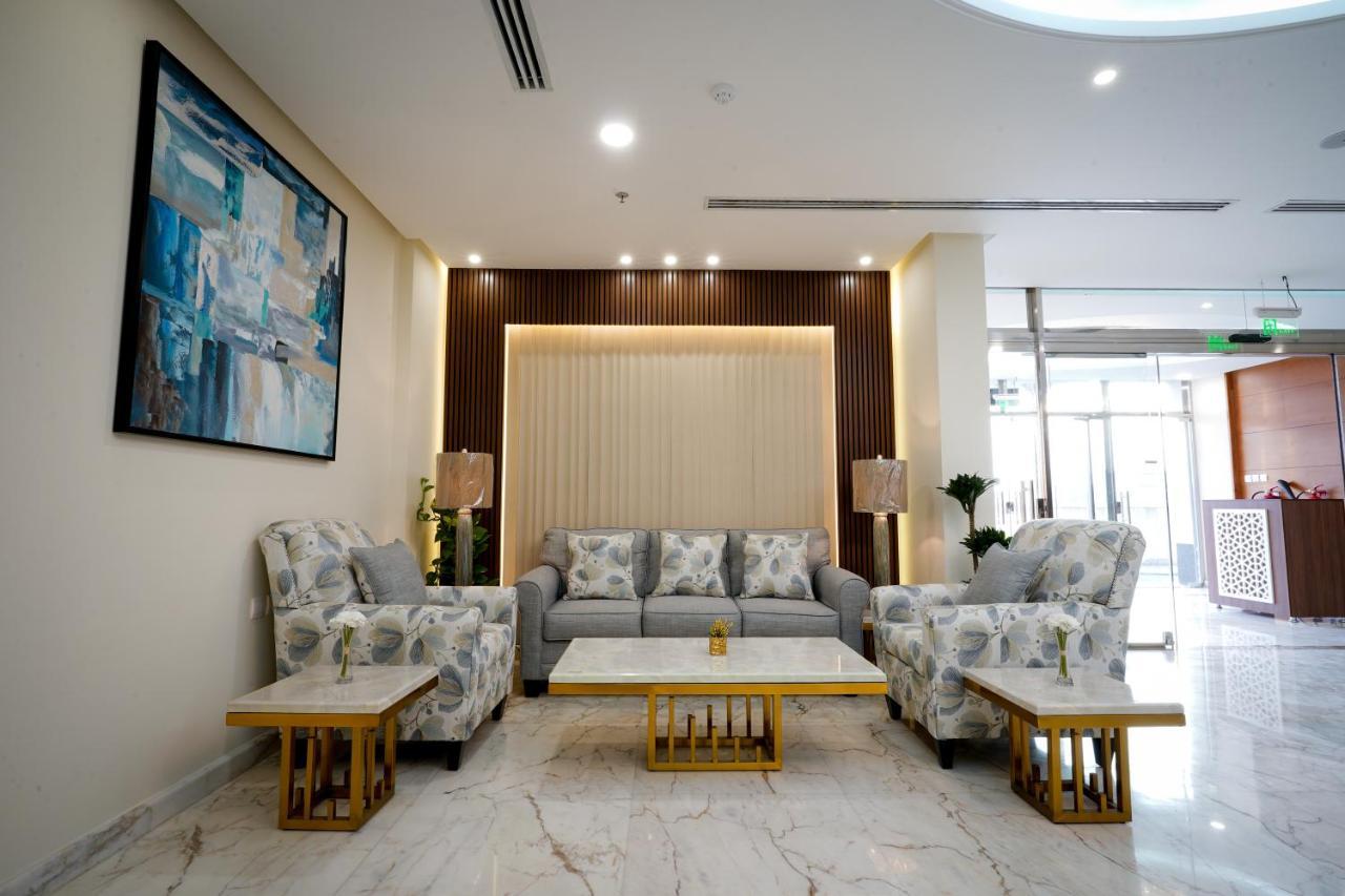 Mena East Suites Даммам Экстерьер фото